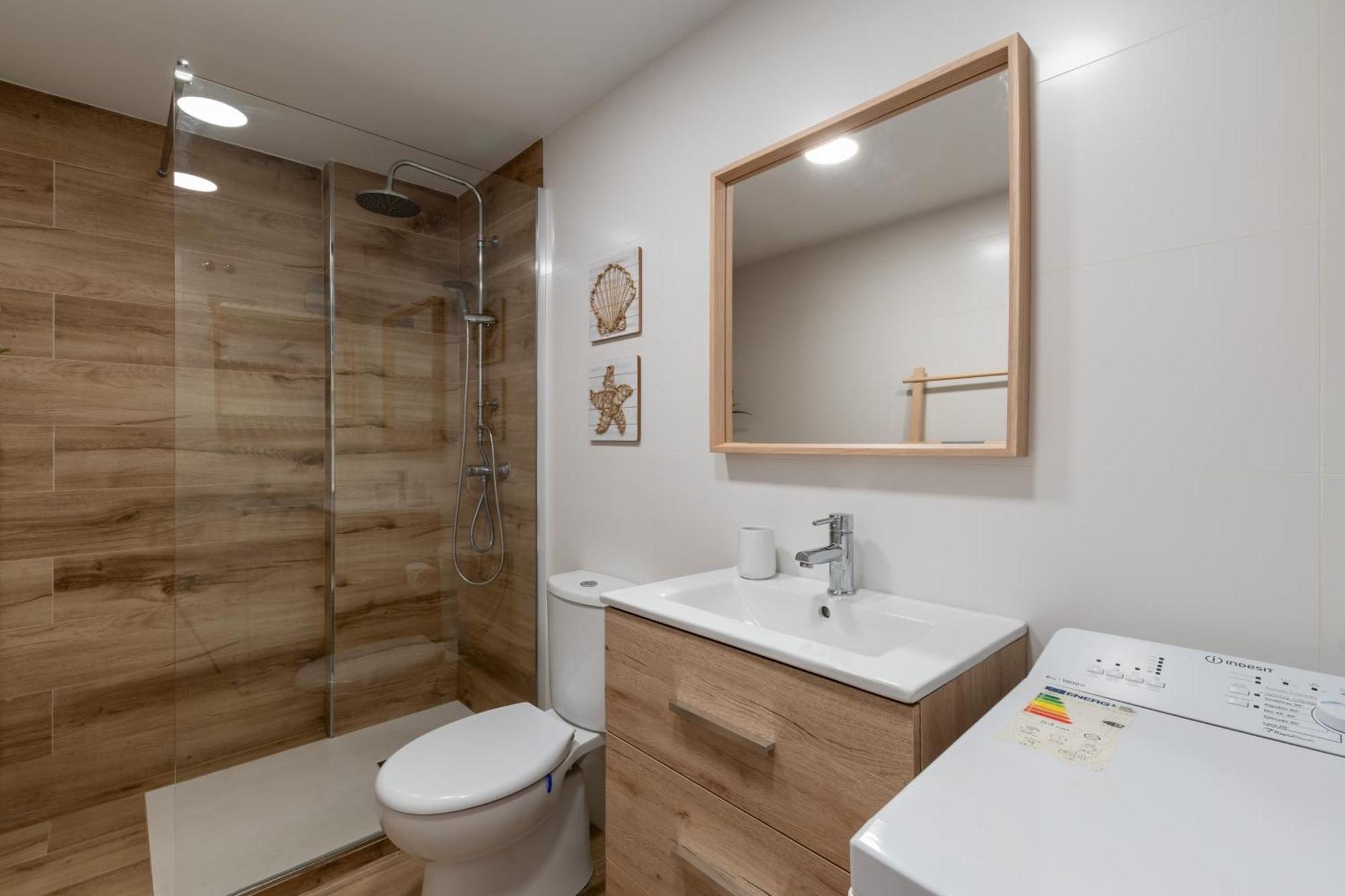 Renovated Apartment On Beachside With Pool Nerja Pokoj fotografie