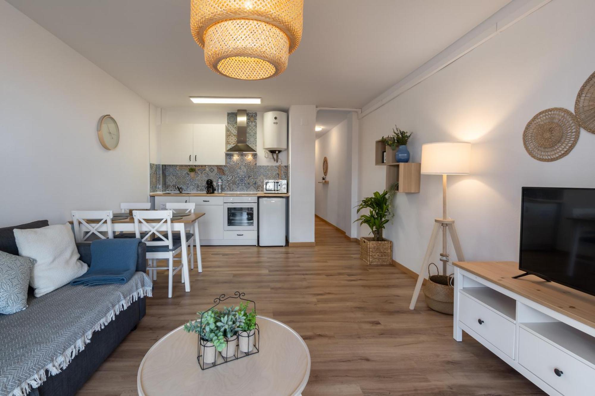 Renovated Apartment On Beachside With Pool Nerja Exteriér fotografie