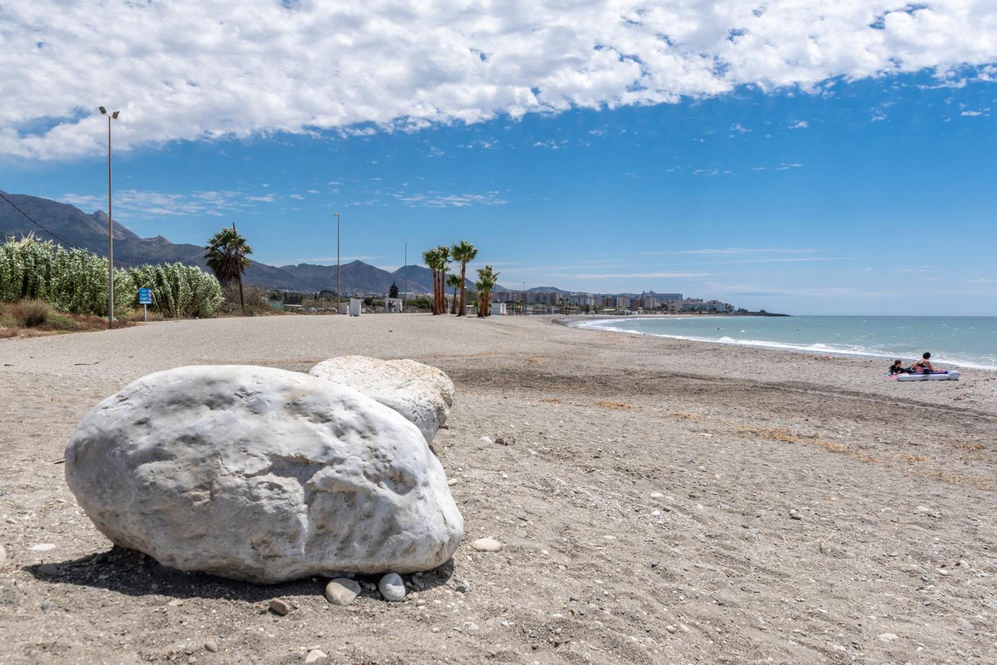 Renovated Apartment On Beachside With Pool Nerja Exteriér fotografie
